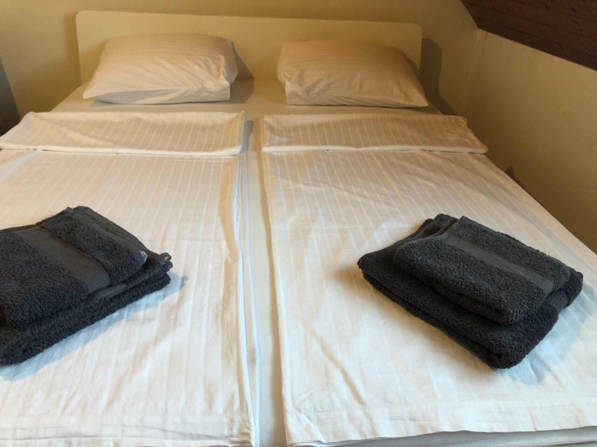 A&B Casa Blanca Apartman Hotel Wettingen Eksteriør billede